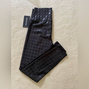 Peloton Houndstooth Legging NWT Size M